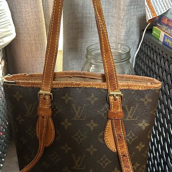 Vintage * AUTHENTIC* Louis Vuitton Brown Monogram Bucket Bag - Picture 10 of 12